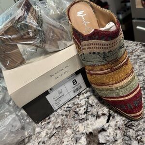 Woven Pointed-Toe Mule in Red, Tan & Green - Women's